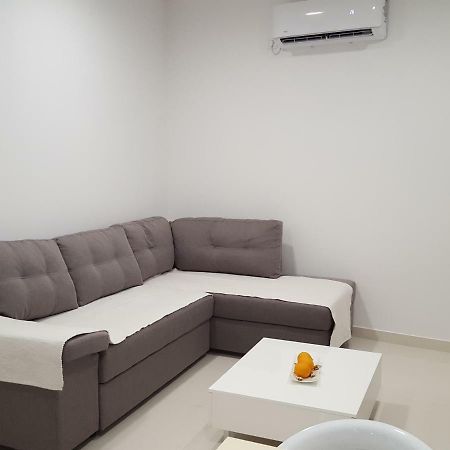 הרצג-נובי Guesthouse Laterna מראה חיצוני תמונה