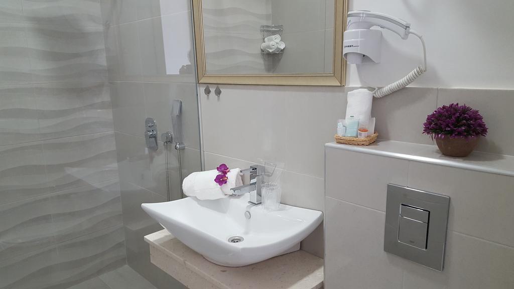 הרצג-נובי Guesthouse Laterna מראה חיצוני תמונה